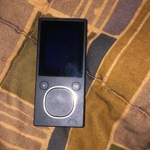 Microsoft zoom 8gb with 5ft charger